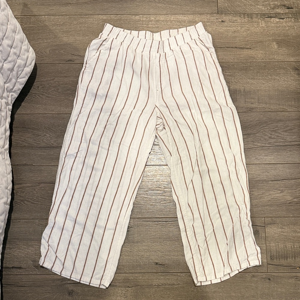 Cropped Striped White and Brown Pants